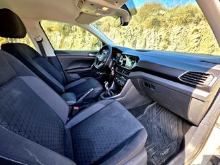 Volkswagen T-Cross 2023 LIFE PLUS / i COCKPIT / PARK PILOT / IQ DRIVE / CAMERA-thumb-23
