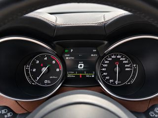 Alfa Romeo Stelvio 2019 LUSSO EDITION //PANORAMA//MEMORY//190HP// FULL FULL EXTRA!!-thumb-18