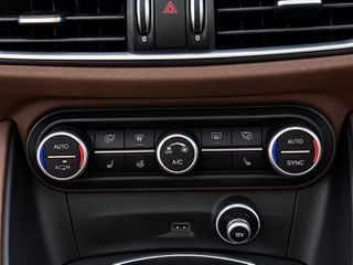 Alfa Romeo Stelvio 2019 LUSSO EDITION //PANORAMA//MEMORY//190HP// FULL FULL EXTRA!!-thumb-20