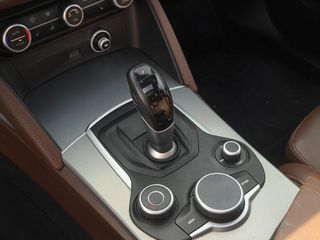 Alfa Romeo Stelvio 2019 LUSSO EDITION //PANORAMA//MEMORY//190HP// FULL FULL EXTRA!!-thumb-23