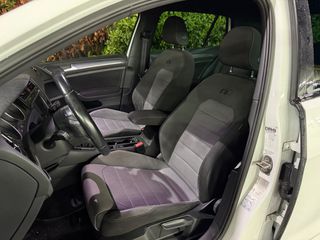 Volkswagen Golf 2016 1,6TDI BLUEMOTION / R-LINE-thumb-4