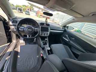 Volkswagen Scirocco 2009-thumb-8