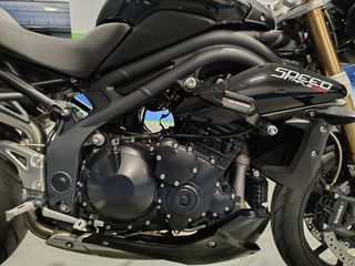 Triumph Speed Triple 1050 2013-thumb-2