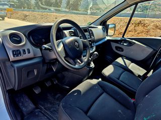 Renault Trafic 2017 6ΘΕΣΙΟ ΕΠΑΓΓΕΛΜΑΤΙΚΟ-thumb-5