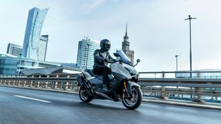 Yamaha TMAX 560 Tech Max 2026 ΠΡΟΣΦΟΡΑ -1000€  ΕΩΣ 84 ΜΗΝΕΣ ΔΩΡΕΑΝ 3ος  ΧΡΟΝΟΣ ΕΓΓΥΗΣΗΣ-thumb-3
