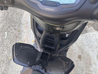 Piaggio Beverly 400 2025 S-thumb-4