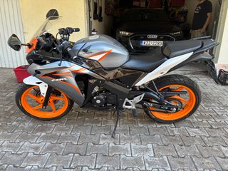 Honda CBR 125R 2012-thumb-1