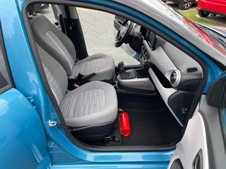 Hyundai i 10 2020 1.0 automatic Full Extra !!!!!!-thumb-36