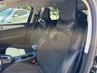 Renault Arkana 2022-thumb-22