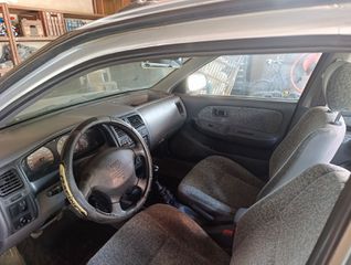 Nissan Almera 1999