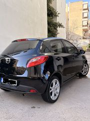 Mazda 2 2008-thumb-2