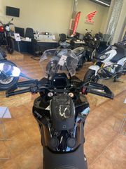 CFmoto 700 MT 2025