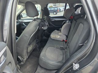 Bmw X1 2019-thumb-12
