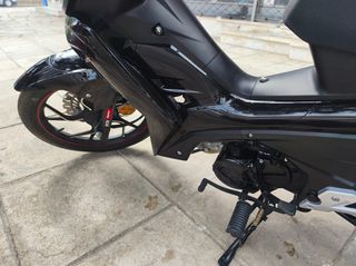 Daytona Velos 2023 R125