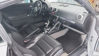 Audi TT 2000-thumb-16