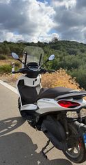 Piaggio Beverly 300i 2022 HPE-thumb-2