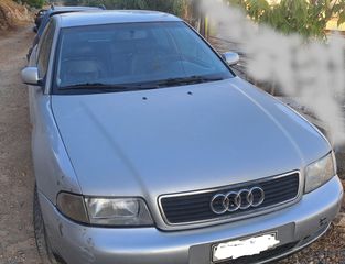 Audi A4 1998-thumb-2