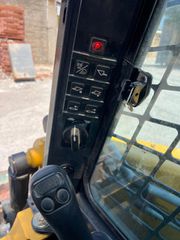 Φορτωτάκι Gehl 2020 R165-thumb-3