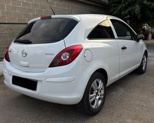 Opel Corsa 2012-thumb-6