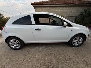 Opel Corsa 2012-thumb-7