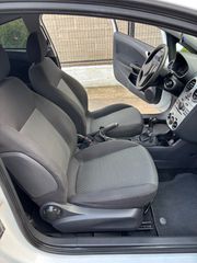 Opel Corsa 2012-thumb-14
