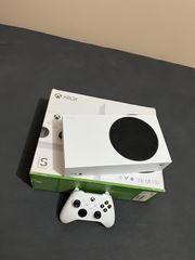 Microsoft Xbox Series S 512GB-thumb-3