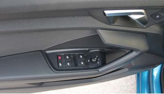 Audi A3 2023 A3-thumb-4