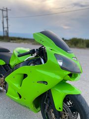 Kawasaki Ninja ZX - 6 R 2000