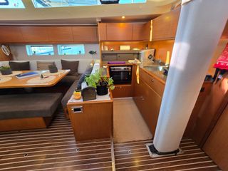 Bavaria 2019 Bacaria C57 (Owner's Version)-thumb-8