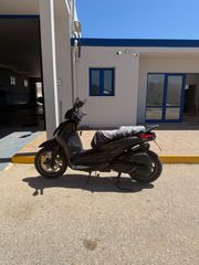 Piaggio Beverly 400 2022-thumb-12