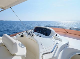 Azimut 2006 68Ε-thumb-3