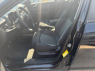 Alfa Romeo Giulietta 2015-thumb-8