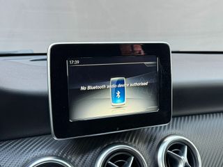 Mercedes-Benz A 180 2018 AMG LINE-thumb-20