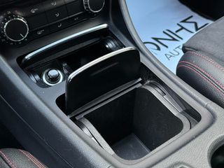 Mercedes-Benz A 180 2018 AMG LINE-thumb-28