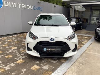 Toyota Yaris 2023-thumb-1