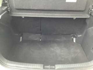 Toyota Yaris 2023-thumb-6