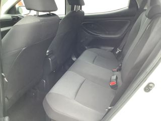 Toyota Yaris 2023-thumb-9