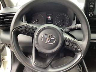 Toyota Yaris 2023-thumb-19