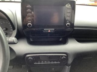 Toyota Yaris 2023-thumb-21