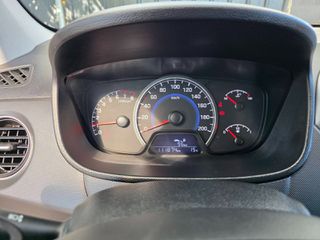 Hyundai i 10 2017 PASSION-thumb-8