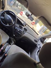 Ford Focus 2000 FOCUS 1.6 5D-thumb-2