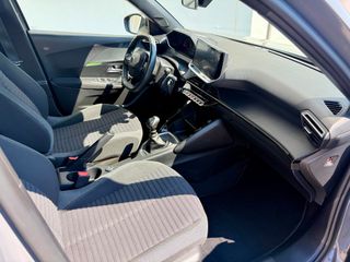 Peugeot 2008 2024 1.2 PURETECH ACTIVE 100HP-thumb-8