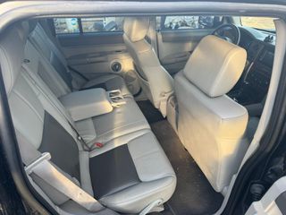 Jeep Commander 2007-thumb-10