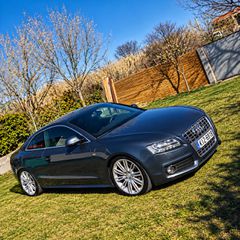 Audi A5 2009 S-LINE-thumb-1