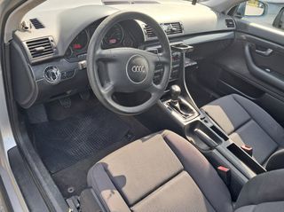 Audi A4 2001-thumb-8