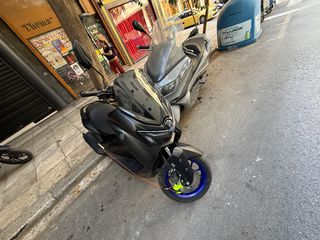Roller / Scooter 2025 N max 125