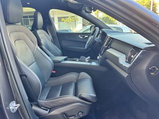 Volvo XC 60 2023 CORE PLUS DARK(ex.R Design),Airmatic-thumb-31