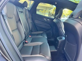 Volvo XC 60 2023 CORE PLUS DARK(ex.R Design),Airmatic-thumb-32