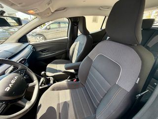 Dacia Sandero 2023 1.0 ESSENTIA  STEPWAY  92HP-thumb-5