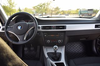 Bmw 320 2009 320 I COUPE-thumb-15
